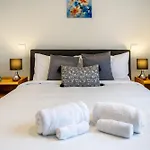 Bright & Spacious 2Br Near Ara Institute And Cbd